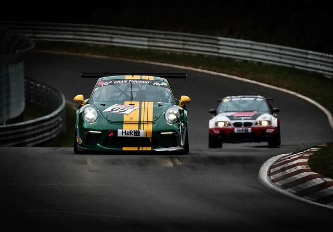 Aplikasi, Manajemen dan Pembentukan Tim FAST